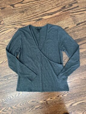 Banana Republic Women's Gray Wrap-Style Long Sleeve Top